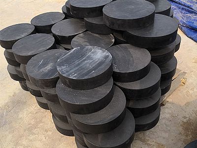 莫力达瓦板式橡胶支座由若干层橡胶片与薄钢板经加压硫化